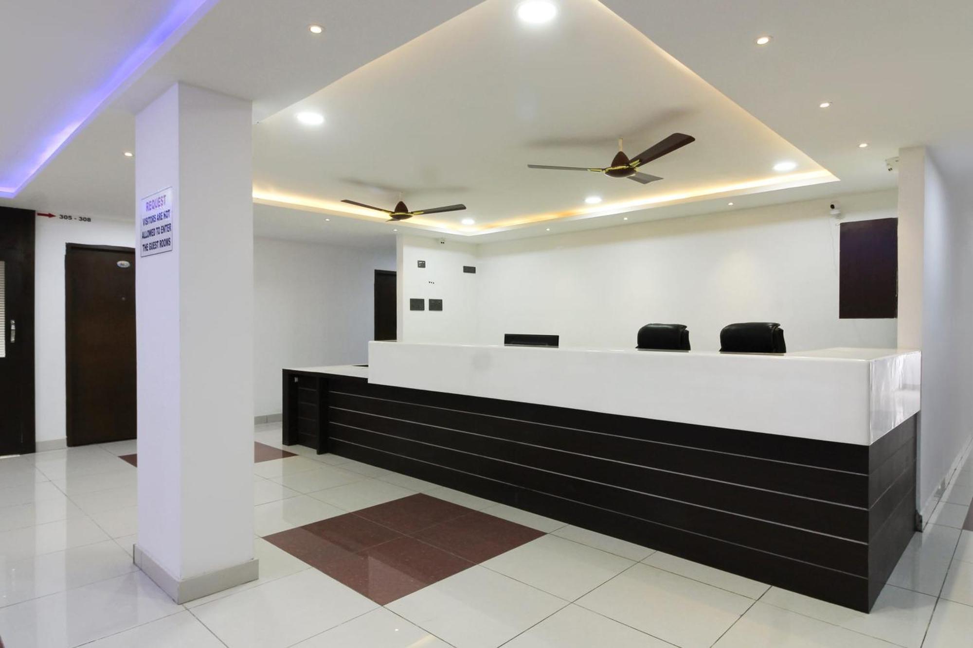 Super Mythri Hotel Near By Ecil, As Rao Nagar, Sainikpuri Maula Ali Exterior photo