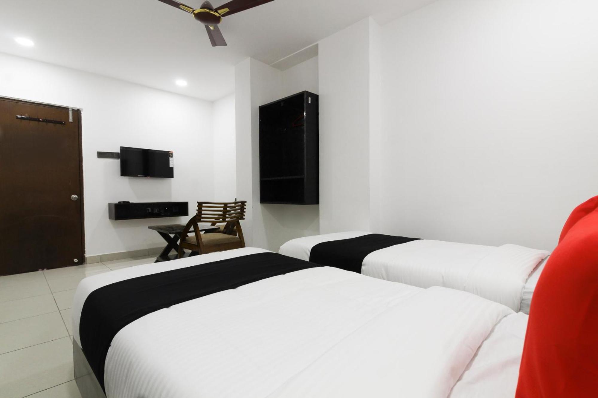 Super Mythri Hotel Near By Ecil, As Rao Nagar, Sainikpuri Maula Ali Exterior photo