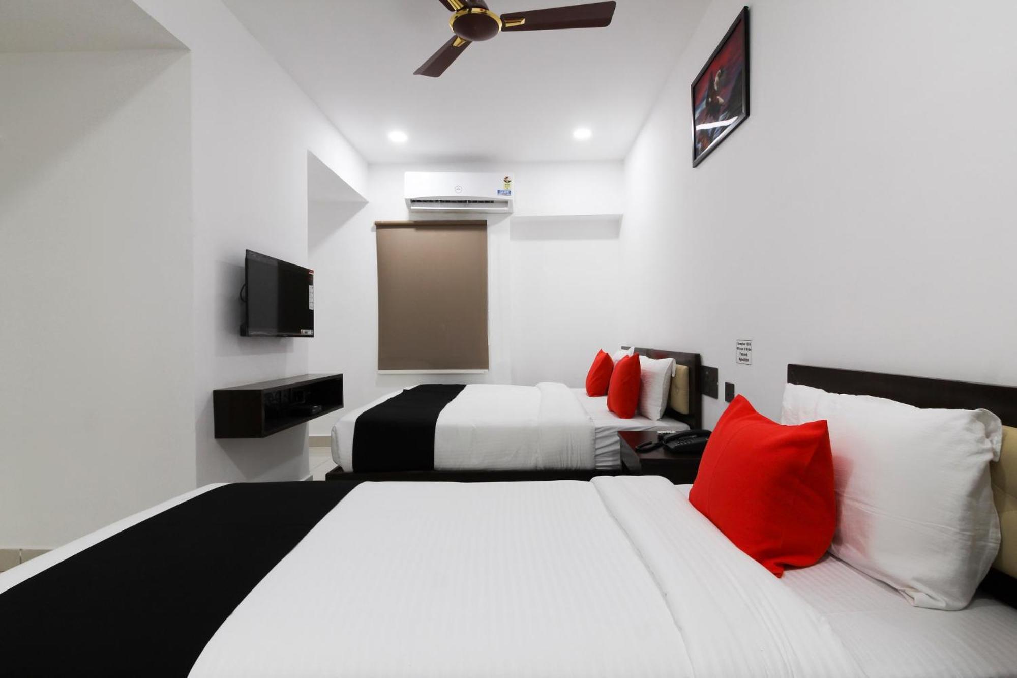 Super Mythri Hotel Near By Ecil, As Rao Nagar, Sainikpuri Maula Ali Exterior photo
